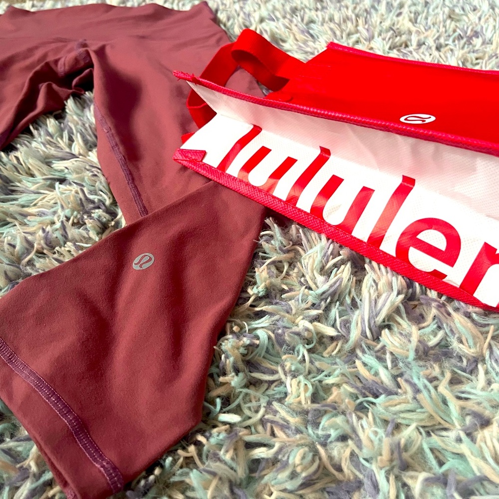 Lululemon Leggings and bag